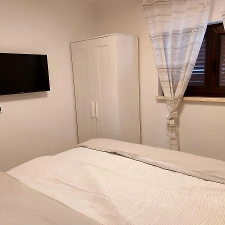 Apartment S Dvije Spavace Sobe